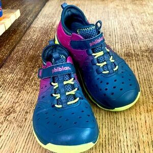 Stride Rite Phibians Shoes kids 11 Water Shoes Play Shoes hook and loop closure